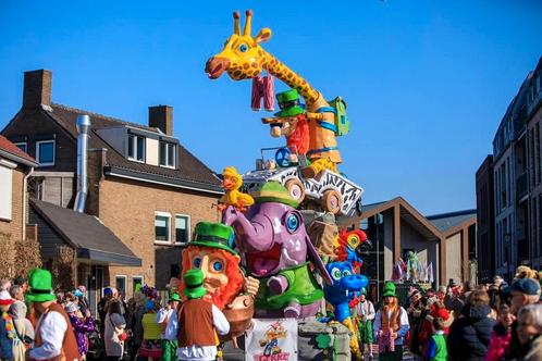 Prachtige onderdelen carnavalswagen, Hobby en Vrije tijd, Feestartikelen, Carnaval, Ophalen