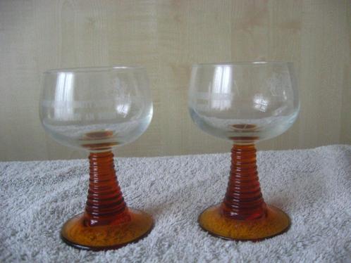 2 wijnroemers (bruine voet), Verzamelen, Glas en Borrelglaasjes, Gebruikt, Overige typen, Ophalen of Verzenden