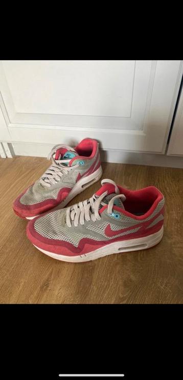 Nike Air Max maat 38,5 beschikbaar voor biedingen