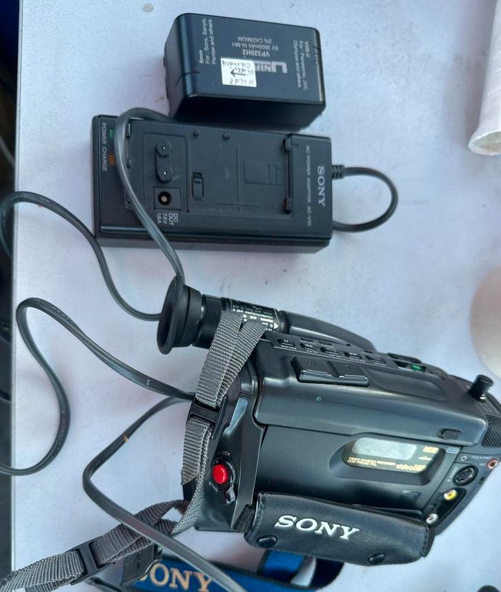 Sony Video Hi8 camcorder – compleet met lader & accu, Audio, Tv en Foto, Videocamera's Analoog, Hi 8, Ophalen of Verzenden