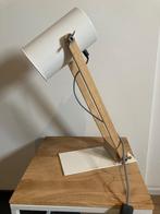 Nette hippe witte bureau lamp, Huis en Inrichting, Lampen | Tafellampen, Ophalen, Zo goed als nieuw, Modern, 50 tot 75 cm