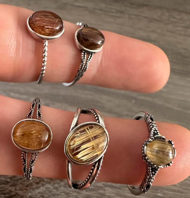 Titanium en gouden rutiel ringen, Sieraden, Tassen en Uiterlijk, Edelstenen, Nieuw, Ophalen of Verzenden