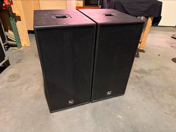 2x electrovoice rx118s beschikbaar voor biedingen