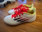 Adidas F50 zaalvoetbalschoenen - Maat 33, Maat XS of kleiner, Ophalen of Verzenden, Zo goed als nieuw