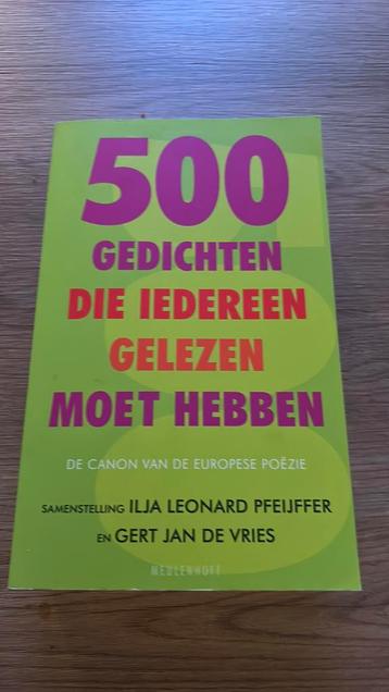 500 Gedichten die iedereen gelezen moet hebben beschikbaar voor biedingen