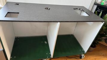 Mobiele koffiebar beschikbaar voor biedingen