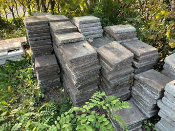 Stoeptegels 30x30 cm - (gebruikt) GRATIS af te halen beschikbaar voor biedingen