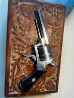Penvuur revolver (geen pistool), Ophalen of Verzenden, Landmacht, Overige gebieden