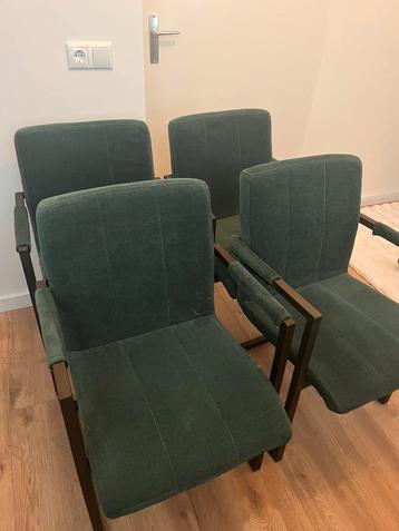 Groene eetkamerstoelen 4stuks beschikbaar voor biedingen