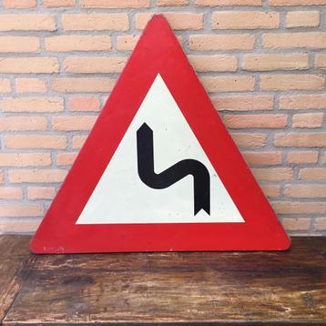 Oud / vintage verkeersbord beschikbaar voor biedingen