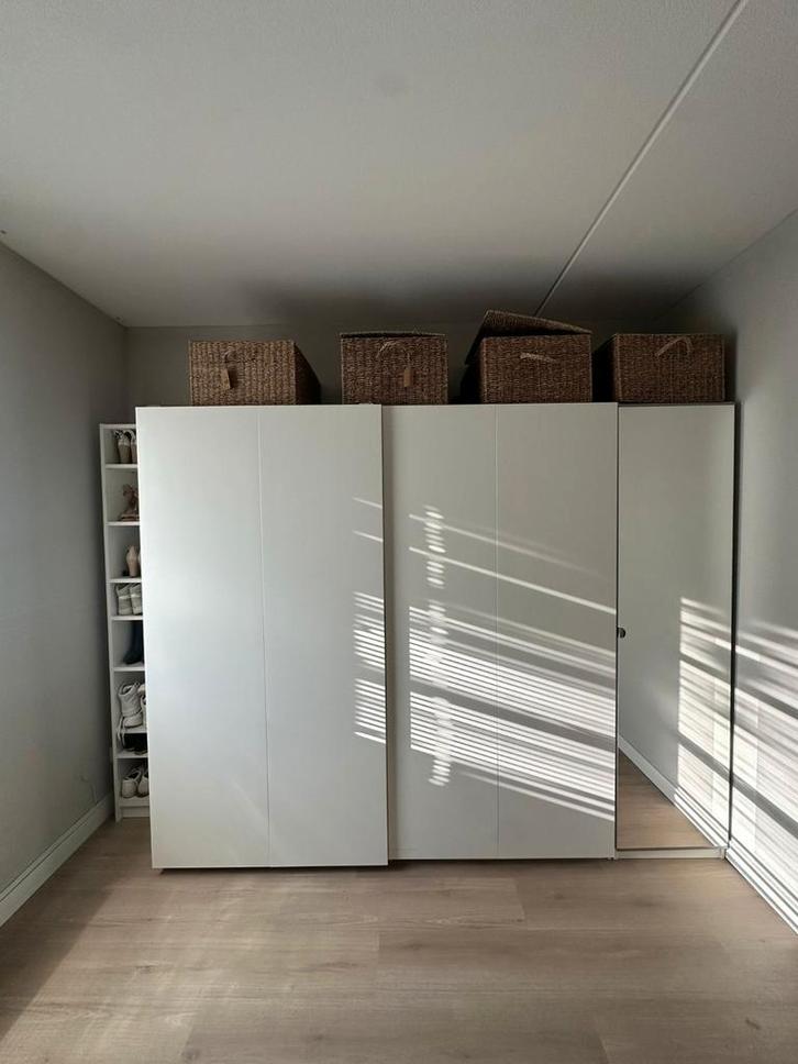 Bijna nieuwe pax kasten ikea zie beschrijving,of deuren, Huis en Inrichting, Kasten | Kledingkasten, Zo goed als nieuw, 200 cm of meer