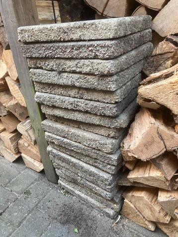 Gebruikte Betonnen Terrastegels - 17 stuks beschikbaar voor biedingen