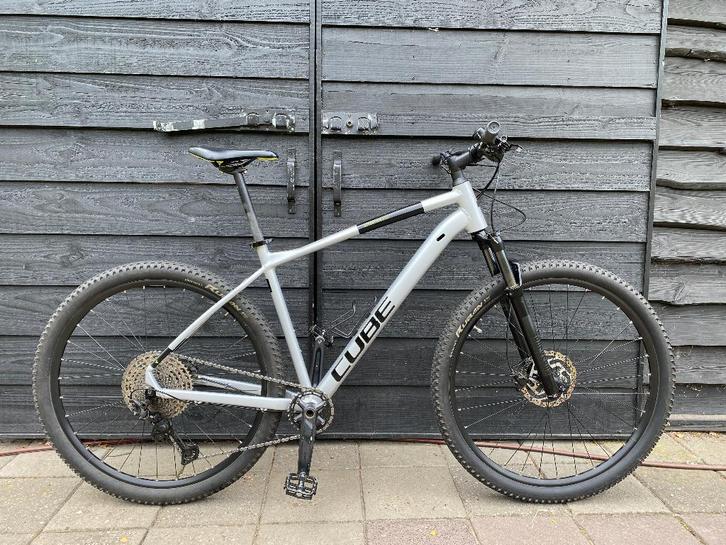 Mountainbike Cube Attention SLX - maat XL - XT derri!!, Fietsen en Brommers, Fietsen | Mountainbikes en ATB, Zo goed als nieuw