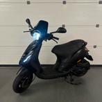 Piaggio Zip Brom 45kmh Mat Zwart S kappen Led Pakket, Fietsen en Brommers, Scooters | Piaggio, Ophalen, Maximaal 45 km/u, Zip