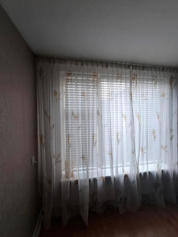 Mooie Inbetween Gordijnen - rookvrij beschikbaar voor biedingen