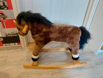 Prachtig hobbelpaard  beschikbaar voor biedingen