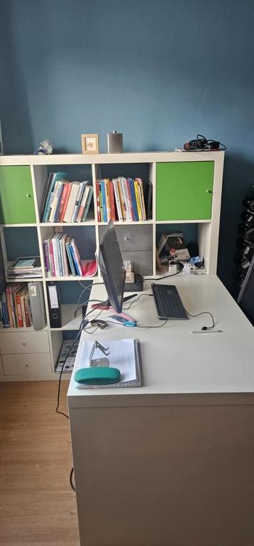Ikea Kallax kast(16 vakken) met bureau(wit) beschikbaar voor biedingen