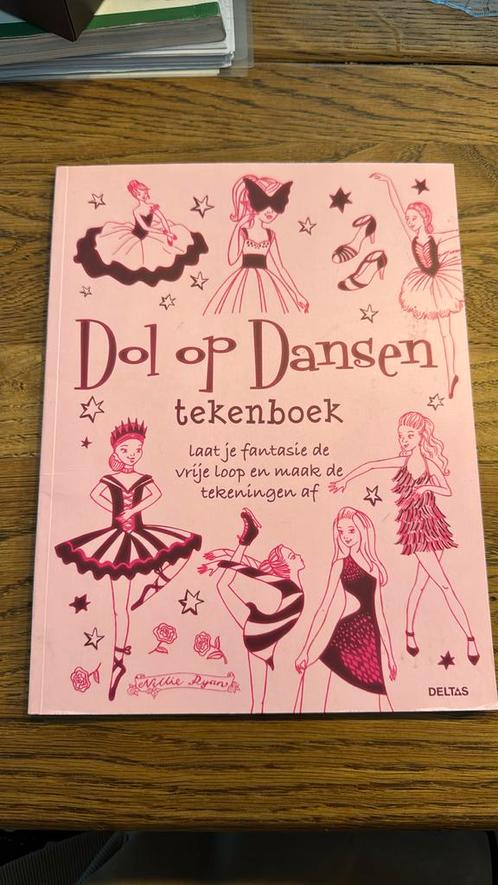 Dol op Dansen – Tekenboek van Nellie Dyan, Hobby en Vrije tijd, Tekenen, Zo goed als nieuw, Ophalen of Verzenden