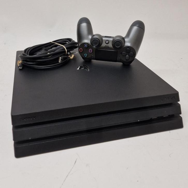 PlayStation 4 Pro 1TB Zwart | Nette Staat, Spelcomputers en Games, Spelcomputers | Sony PlayStation 4, Zo goed als nieuw