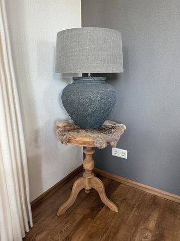 Prachtige grote kruiklamp sober en stoer beschikbaar voor biedingen