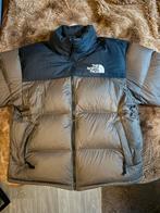 The north face nuptse brown, Kleding | Heren, Jassen | Winter, Maat 52/54 (L), Bruin, Ophalen of Verzenden, Zo goed als nieuw