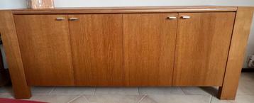 Dressoir beschikbaar voor biedingen
