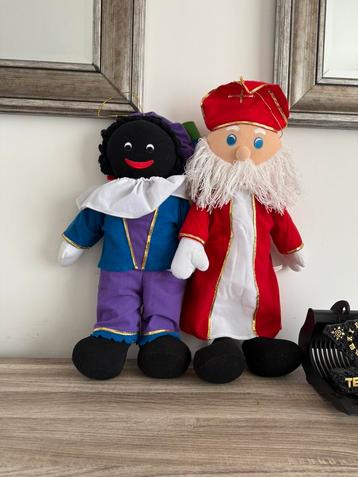 Sinterklaas en zwarte piet beschikbaar voor biedingen