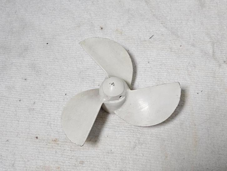 NOS Yamaha 7 ¼ x 4 ½ propeller / buitenboordmotor schroef, Watersport en Boten, Accessoires en Onderhoud, Nieuw, Motor en Techniek