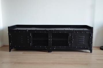 Tv meubel industrieel