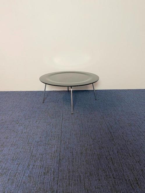 2 x Salontafel Vitra Eames CTM, zwart blad, chroom frame, Huis en Inrichting, Tafels | Salontafels, Gebruikt, Minder dan 50 cm