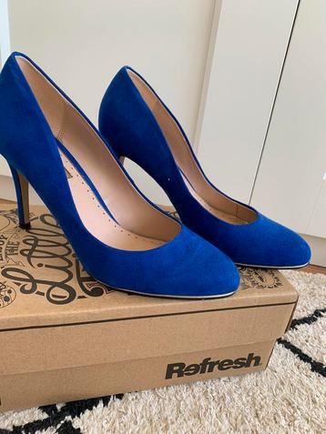 Nette kobaltblauwe pumps 