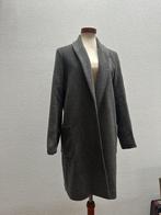 Grijze jas 100% wool cos style, Kleding | Dames, Jasjes, Kostuums en Pakken, Gedragen, Grijs, Ophalen of Verzenden, Maat 36 (S)