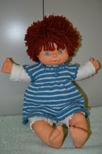 Mooie famosa pop met stoffen lijfje NR 6413, Ophalen of Verzenden, Zo goed als nieuw, Pop