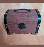 Houten spaarkistje met sleutel. Nieuw, Verzamelen, Spaarpotten, Ophalen of Verzenden, Nieuw, Hout