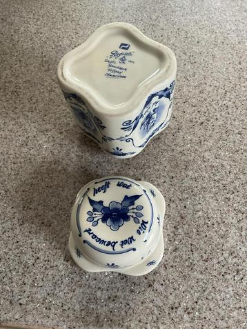 Delfts Blauw Potje met Asbak Deksel beschikbaar voor biedingen