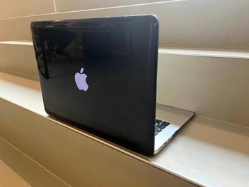 MacBook Air 13” – 1,6 GHz - 8 GB - 256 KB - met oplader beschikbaar voor biedingen