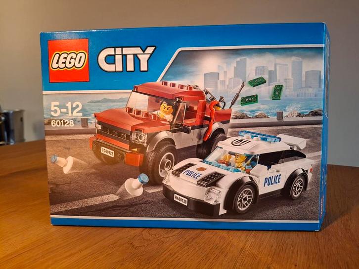Lego city 60128 politieachtervolging compleet met boekjes, Kinderen en Baby's, Speelgoed | Duplo en Lego, Zo goed als nieuw, Lego