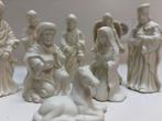 Vintage Biscuit Porselein Kerststal - 8 Figuren, Diversen, Kerst, Ophalen of Verzenden, Zo goed als nieuw