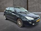 Ford Focus 1.8-16V Collection 3 drs inruilkoopje (bj 2001), Gebruikt, 4 cilinders, Blauw, Origineel Nederlands
