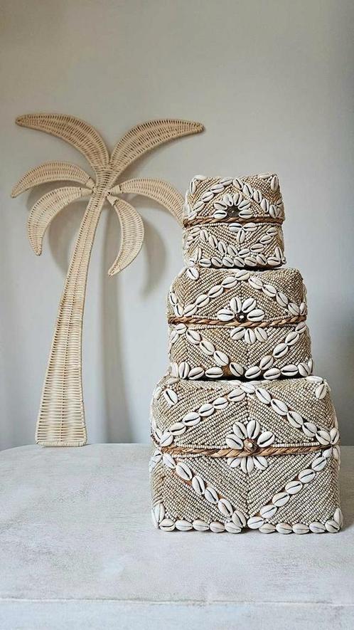 Kralen offermand krem 1 uit Bali, Huis en Inrichting, Woonaccessoires | Schalen en Manden, Nieuw, Ophalen of Verzenden