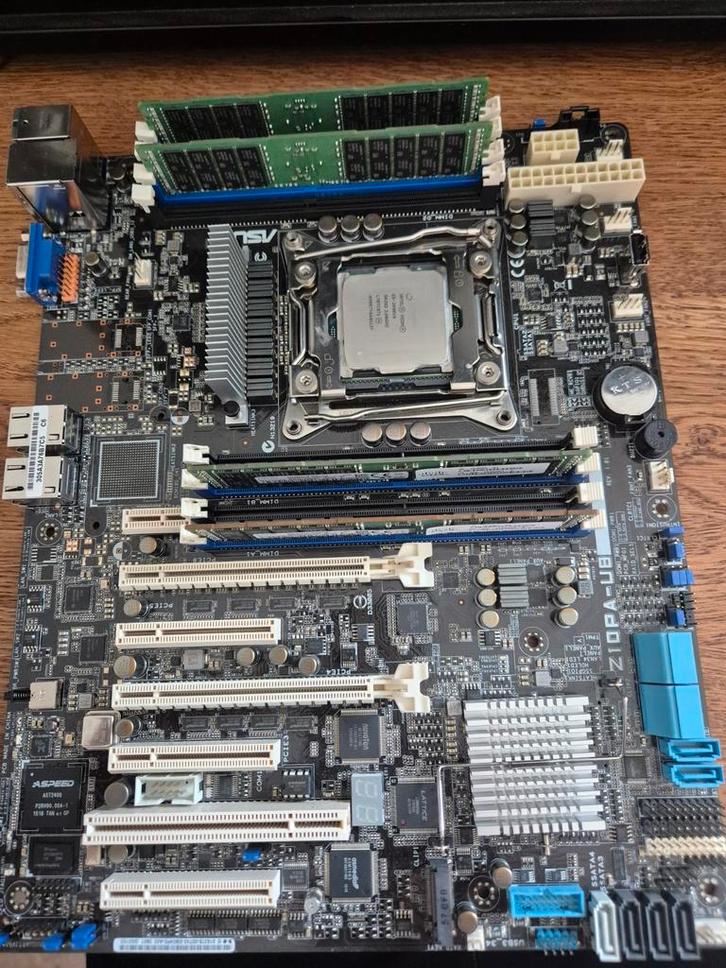 upgrade set :
Xeon E5-2690 v4
Asus Z10 U8 PA 64 DDR4 ecc,, Computers en Software, Moederborden, Zo goed als nieuw, DDR4, Ophalen of Verzenden