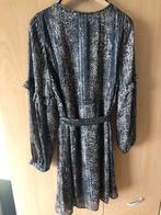 VERO MODA jurk tijger/goud/zwart maat M voor 20 euro, Kleding | Dames, Jurken, Ophalen, Zo goed als nieuw, Zwart, Boven de knie