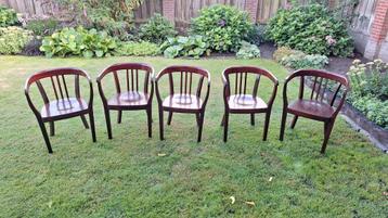 Cafestoelen, kuipmodel met leuning (gebeitst hout!) beschikbaar voor biedingen