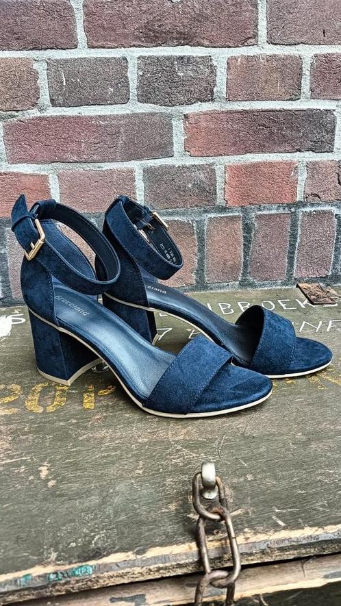 Blauwe Sandaletten maar 37, Kleding | Dames, Schoenen, Nieuw, Sandalen of Muiltjes, Blauw, Ophalen of Verzenden