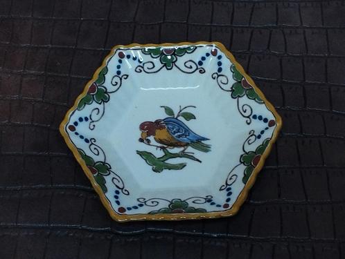 vintage makkum met vogel 751 nummer, Antiek en Kunst, Antiek | Wandborden en Tegels, Ophalen of Verzenden