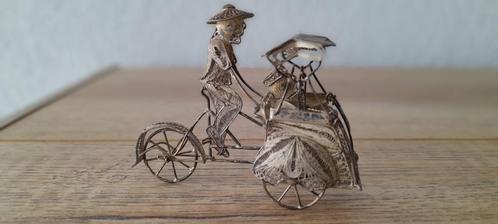 1 Riksja fiets en 1 becak zilver miniaturen uit Indonesië, Antiek en Kunst, Antiek | Goud en Zilver, Zilver, Verzenden