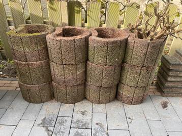 12 Bloembakken - Steen/Beton beschikbaar voor biedingen