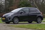 Toyota Yaris 1.5 Hybrid Dynamic NL-auto met NAP-rapport, Gebruikt, Euro 6, 4 cilinders, Zwart