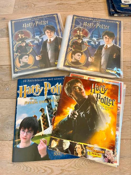 Harry Potter Panini album stickers + kaarten Hogwarts Legacy, Verzamelen, Harry Potter, Ophalen of Verzenden