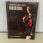 Kunstboek Herman van Veen Und er geht und er singt | theater, Boeken, Kunst en Cultuur | Dans en Theater, Ophalen of Verzenden